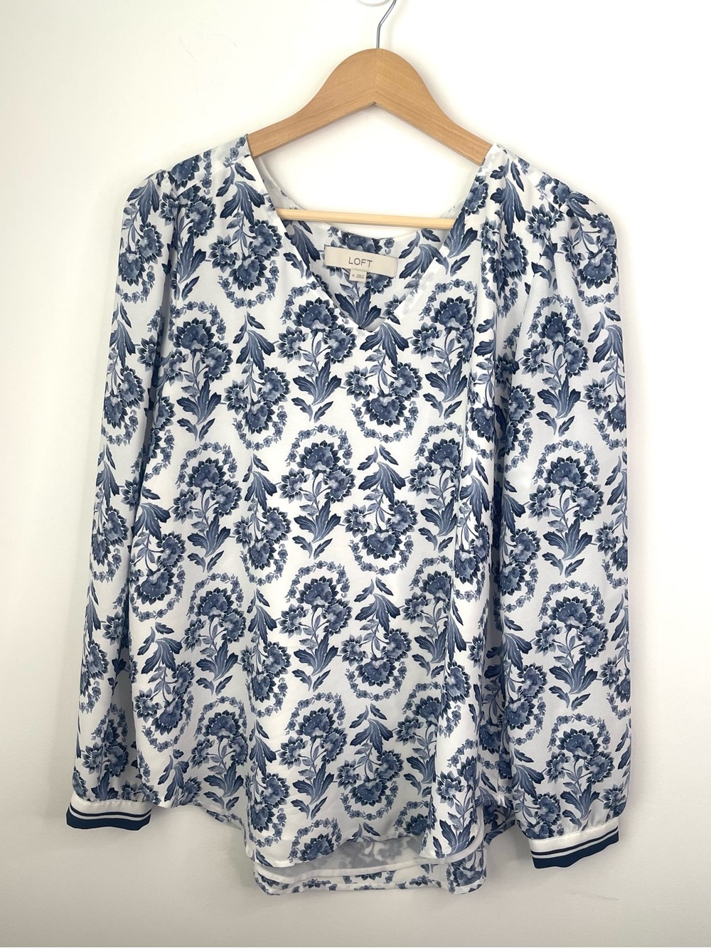 LOFT Blue and White Floral Blouse size Medium